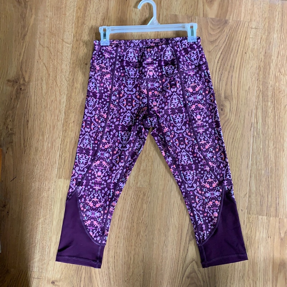 Apana Capri leggings